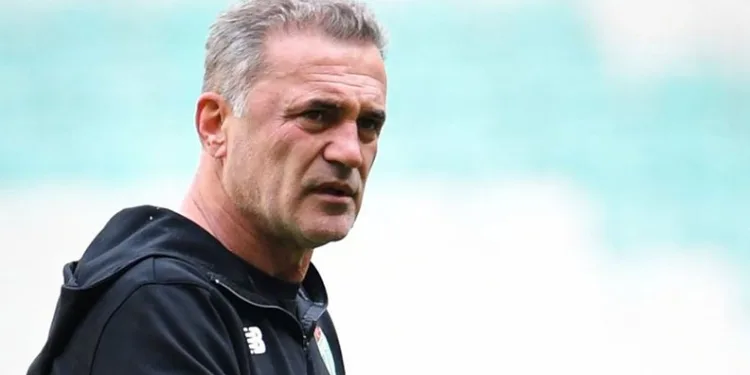 Bursaspor’da Tahsin Tam ile yollar ayrıldı