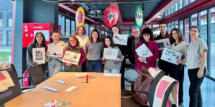 Pancar Deposu’nda gündelik malzemeler sanata dönüştü