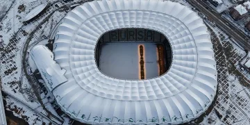 Karla kaplı Timsah Arena Stadyumu böyle görüntülendi