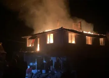 Cuma hutbesinde ‘Minberler bayrakla süslensin’ teklifi