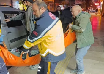 Mardin’de seyir halindeki otomobil alev aldı