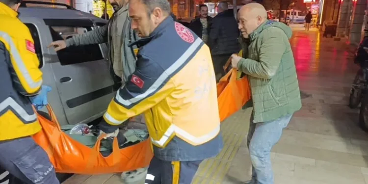 Mardin’de seyir halindeki otomobil alev aldı