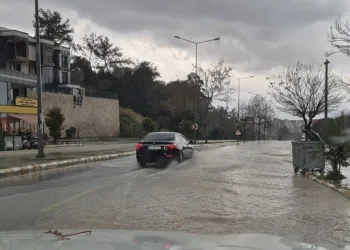 Arkadaşlarıyla alkol aldıktan rahatsızlandı, evinde hayatını kaybetti