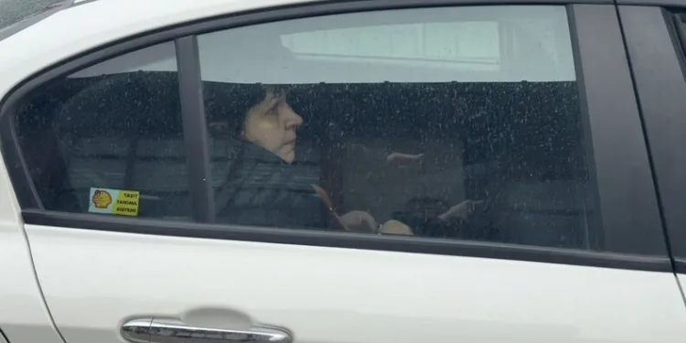 Arkadaşlarıyla alkol aldıktan rahatsızlandı, evinde hayatını kaybetti