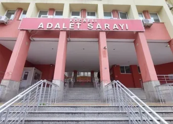 Arkadaşlarıyla alkol aldıktan rahatsızlandı, evinde hayatını kaybetti