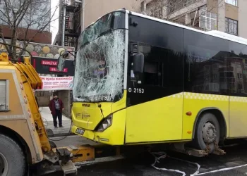 Arkadaşlarıyla alkol aldıktan rahatsızlandı, evinde hayatını kaybetti