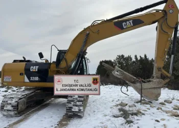 Arkadaşlarıyla alkol aldıktan rahatsızlandı, evinde hayatını kaybetti