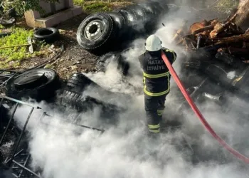 Harmankaya Tabiat Kanyonu’nun yolunu düşen kaya parçası jandarma tarafından kaldırıldı