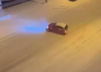 Harmankaya Tabiat Kanyonu’nun yolunu düşen kaya parçası jandarma tarafından kaldırıldı