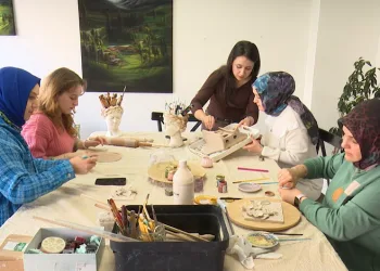 2 Kadın girişimciden sanat atölyesi