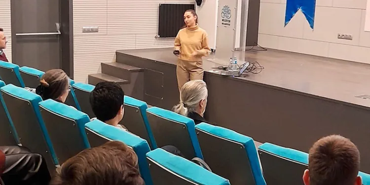 Erzincan’da 4.9 büyüklüğünde deprem