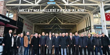 Başkan Yılmaz, pazar esnafıyla buluştu