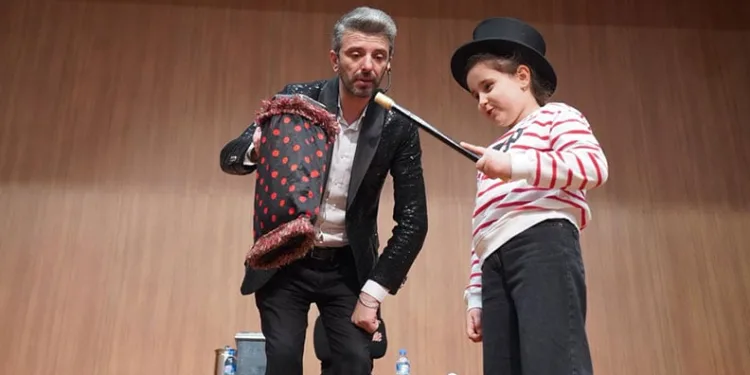 Bekir Aydın, Ara Tatil Şenliğinde Çocukların Neşesine Ortak Oldu