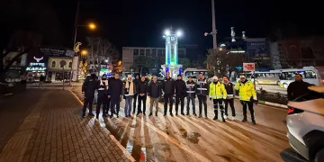 Gemlik’te protokol üyeleri yeni yıla sahada girdi