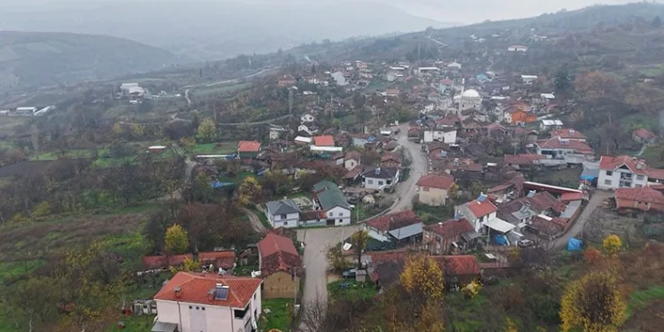 Köy yerleşik alanları genişliyor