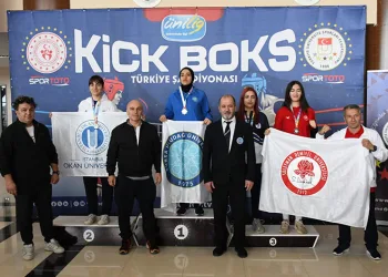 BUÜ’lü kick boksçulardan madalya başarısı
