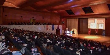 Gençler, büyükşehir ile KPSS’ye hazırlanıyor