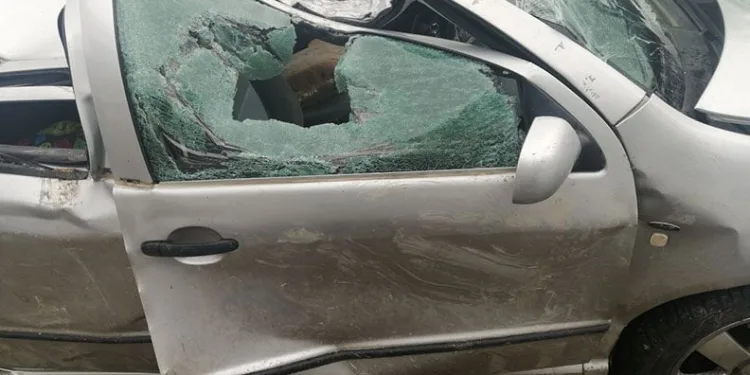 Otomobil şarampole yuvarlandı: 1 ölü 3 yaralı