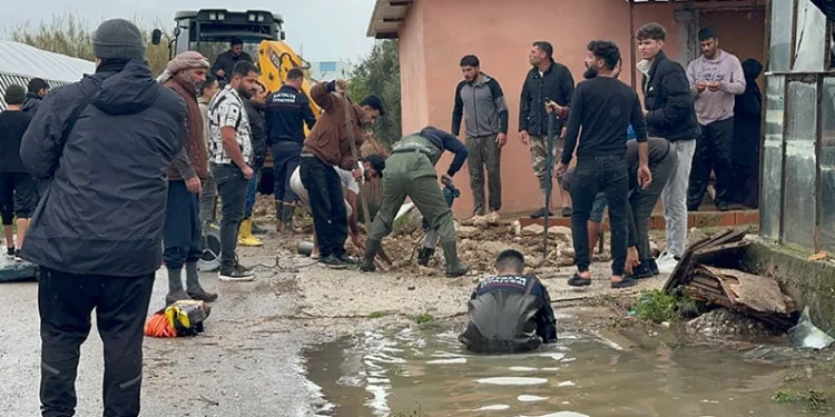 Tahliye kanalına düşen 3 yaşındaki Berra hayatını kaybetti