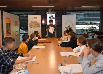 Çocuklar Osmangazi’de sanat dolu günler yaşıyor