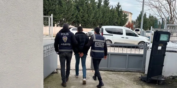 Bursa’da 8 yıl hapis cezası bulunan şahıs yakalandı