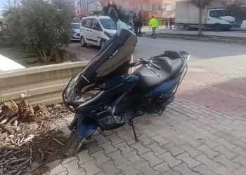 Antalya’da otomobille motosiklet çarpıştı: 1 yaralı