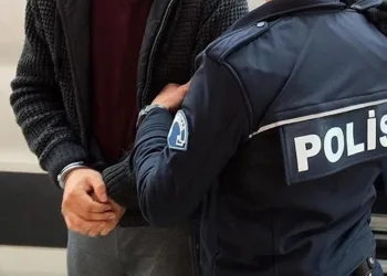 Uyuşturucu ticareti yapan 2 şahıs tutuklandı