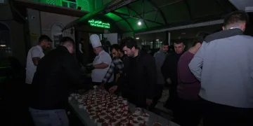 İnegöl’de Helva Kazanları Miraç Kandili İçin Kaynadı