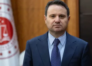 ”Meclis’teki olayların yaşanması beni üzdü”