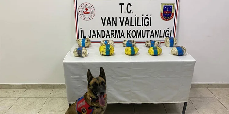 Tuşba’da 11 kilo metamfetamin ele geçirildi