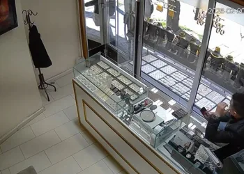 Bursa’da onlarca suç kaydı bulunan 2 hükümlü yakalandı