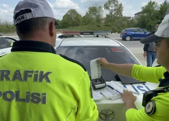 Tek katlı evde çıkan yangın söndürüldü