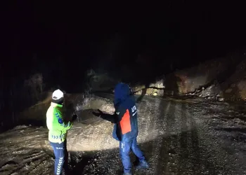 Hatay’da tırın yatak kısmından 5 kilo uyuşturucu çıktı
