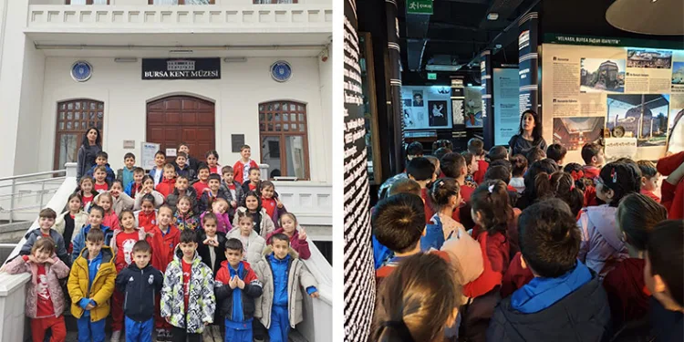 Uluabat Gölü’nde mahsur kalan aileyi jandarma kurtardı