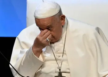 Epstein’in eli Papa’ya kadar uzanmış