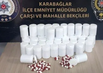 Suç örgütü operasyonunda gözaltına alınan 9 kişi adliyeye sevk edildi