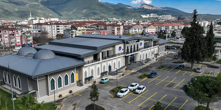 Kozlukebir Domruköy’de yüzlerce kişi iftarda buluştu