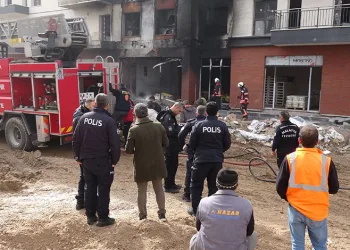 Hatay’da tırın yatak kısmından 5 kilo uyuşturucu çıktı