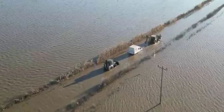 Trafikte tekme tokat yol verme kavgası