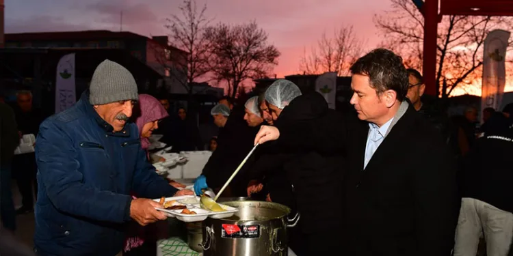 Davut Gürkan: “28 Şubat darbesini unutmuyor, unutturmuyoruz”