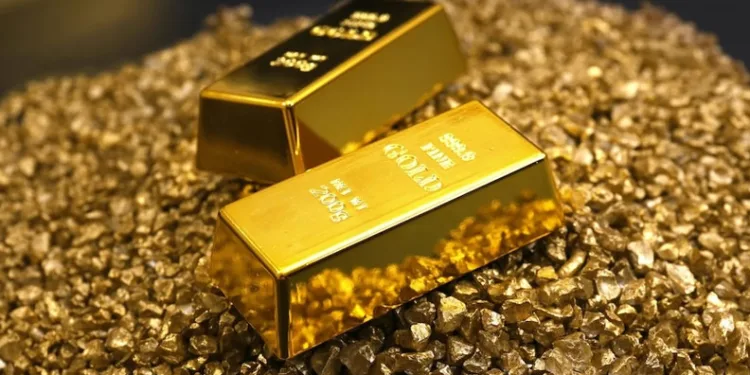 Altın zirveye yaklaştı