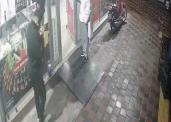 Görev yaptığı adliyede ölü bulunan güvenlik görevlisi gözyaşlarıyla uğurlandı