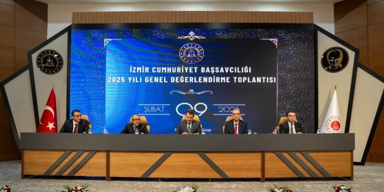 Jandarmanın iz takip köpeği “Salkım” kayıp şahıs için sahada