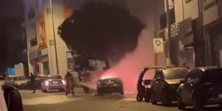 Çanakkale’de yanan araç bomba gibi patladı