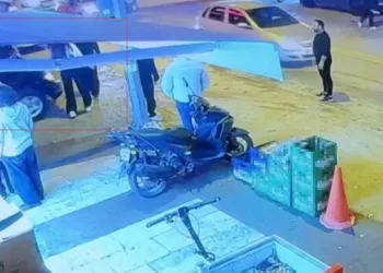 Çanakkale’de yanan araç bomba gibi patladı