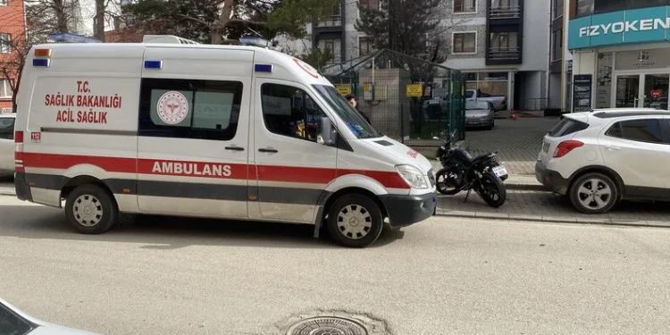 Çanakkale’de yanan araç bomba gibi patladı