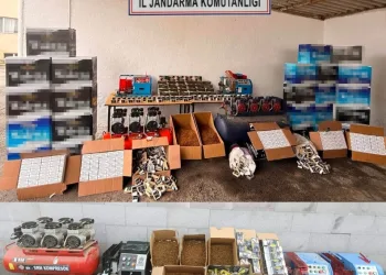 Çanakkale’de yanan araç bomba gibi patladı