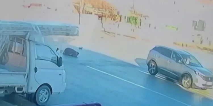 Çanakkale’de yanan araç bomba gibi patladı