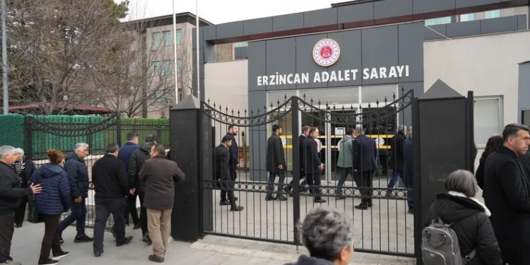 Ümraniye’deki vahşette acılı anne baba: “Lütfen kızımızın bir mezarı olsun”