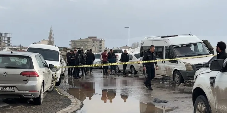 Avcılar’da kaza yerini karıştıran kadınlar kamerada